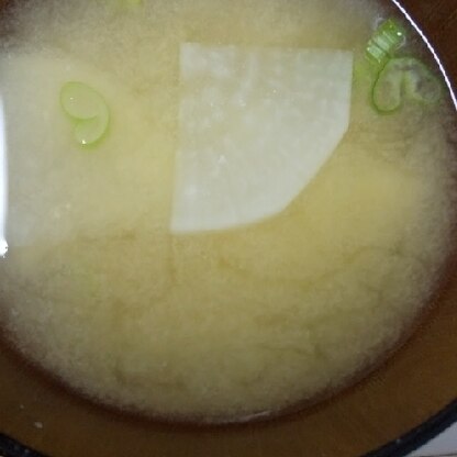朝食に作りました☆日本のお味噌汁の美味しい定番ですね！(*^^*)ホッとします～♪ごちそうさまでした(*´ω｀*)